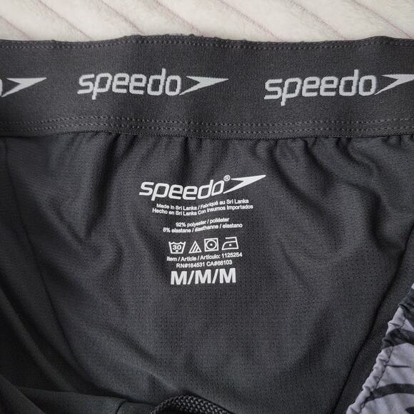 Speedo Medium Tropical Plumeria Swim Shorts Vibrant, Quick-Dry Comfort Beach - Picture 8 of 10